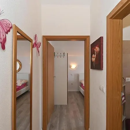 Appartement With Parking Space Mavarstica, Ciovo - 20073 Trogir