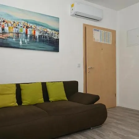 Apartamento With Parking Space Mavarstica, Ciovo - 20073 Trogir