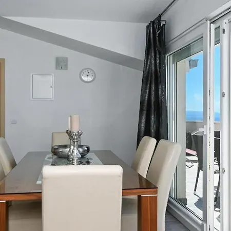 Apartman With Parking Space Mavarstica, Ciovo - 20073 Trogir